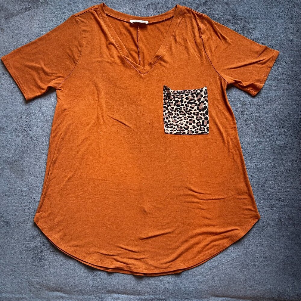 Zenana Women’s XL Tunic Shirt Orange Leopard Print Pocket Soft Stretch Fall
